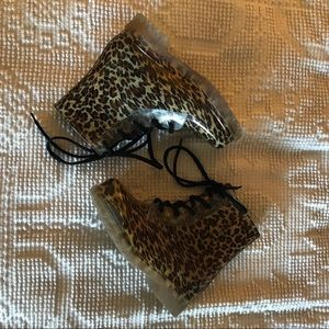 Leopard rain boots!!